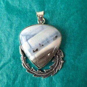 2/30$ Owhyee Blue Opal with feather 925 silver pendant